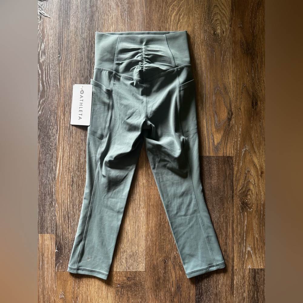 Athleta leggings with Pockets - Picture 6 of 7